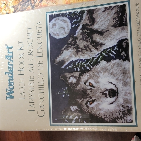Wonder Art Wolf Tapestry Kit NWT - Picture 1 of 7